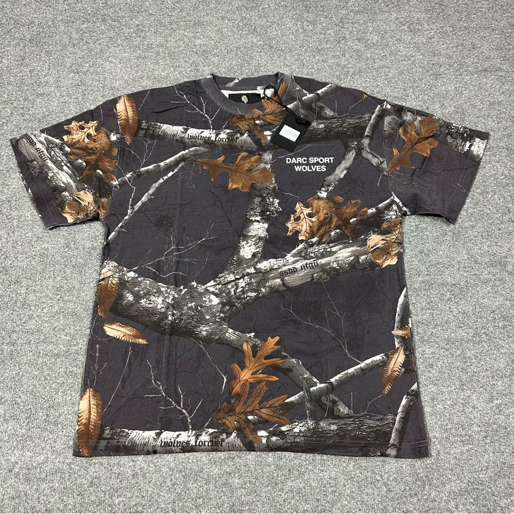 Darc Sport Wolves Mens Large Blossom Premium Tee Storm Blue Woodland Camo Shirt